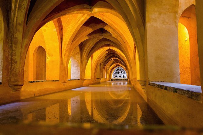 Seville Alcázar: Guided Premium Tour with Priority Entrance - Who this tour suits best
