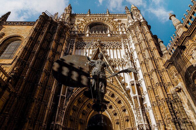 Skip the Line Seville Alcázar, Cathedral & Giralda Guided Tour - Hall of Ambassadors: the dome moment
